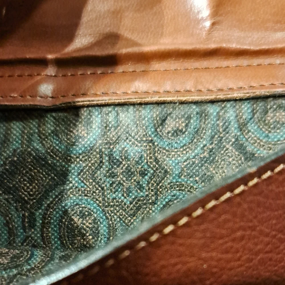 Classic Brown Leather Satchel - Picture 3 of 5